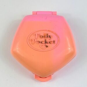Vintage 1992 Polly Pocket Dr. Polly's Baby Care Centre Play-set Compact Only